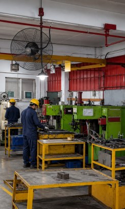 Novelty Manufacturing precision automotive and industrial manufacturing facility